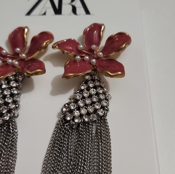 Zara Floral Earrings with Rhinestones and Metal Fringe - Picture 3 of 3